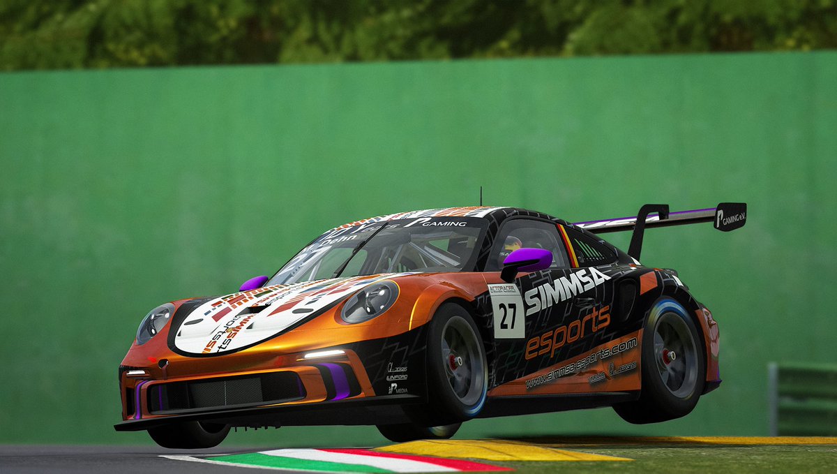 SIMMSA_Esports's tweet photo. some stunning impressions from this weekend #P1PC at Imola ๐ฎ๐น in our Porsche 911 GT3 Cup (992)โs!
๐ธ by #GLDesigns
ENJOY ๐คฉ
#Porsche #Cup #P1Gaming #Imola #sprint #racing #races #photos #simracing #rf2 #rfactor2 https://t.co/UgjwWJcwr3