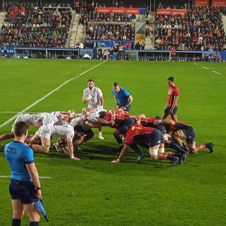 RugbyGalicia's tweet photo. 👏 @delospaloss disfrutou onte das 🎫entradas do concurso #40FGRugby no partido dos #LeonesXV @ferugby Vs 🇬🇪 do @rugby_europe

😍 Gracias por participar Alicia e #MoitoRugby https://t.co/TdPowifLU1