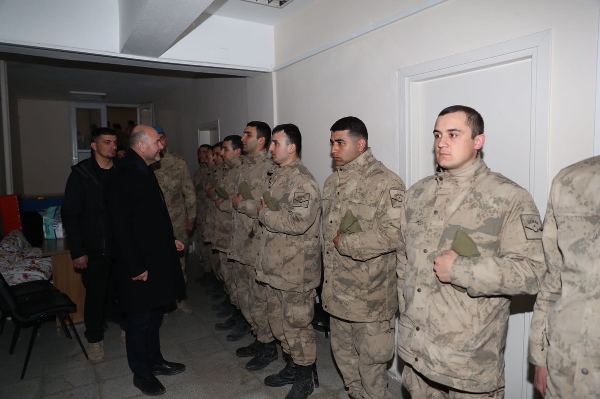 suleymansoylu's tweet photo. Hatay Samandağ'da, çalışmalar hız kesmeden devam ediyor.

Bu ülkenin Kahraman Evlatlarından Allah razı olsun https://t.co/njM9XQMgAe