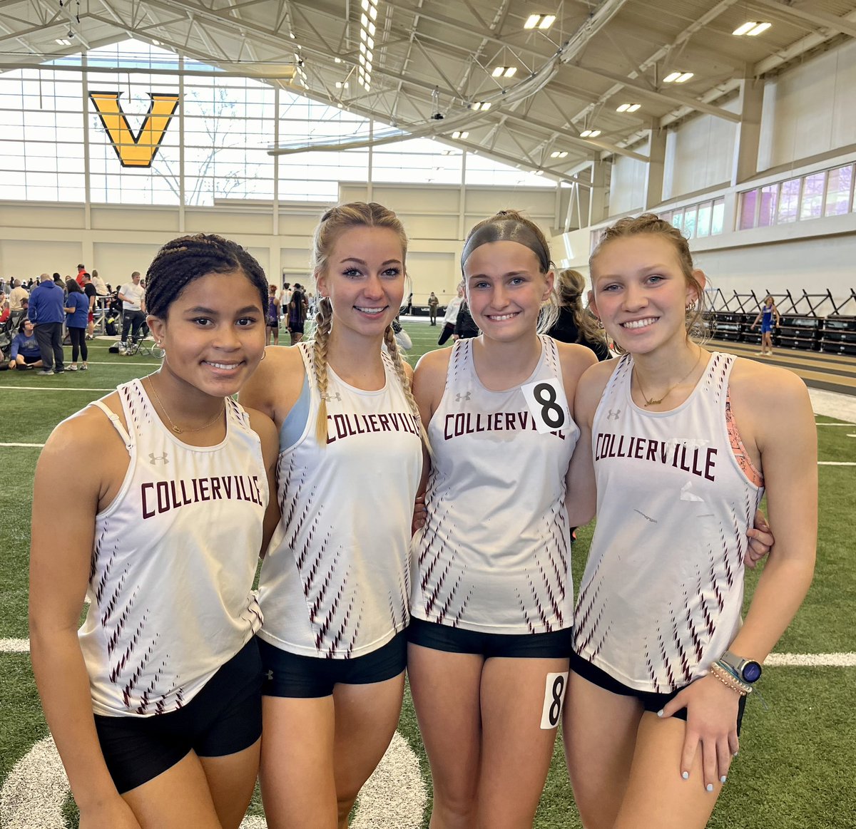 CHS_DragonTrack's tweet photo. 2nd Place 4000m TN Indoor Championships New School Record 12:47.80 https://t.co/wc8LiO3kUC