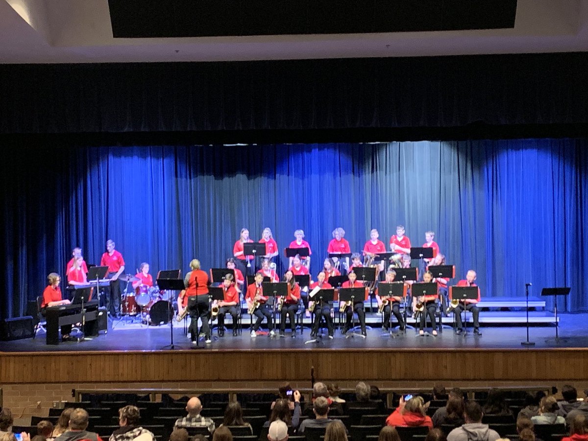 DanSodomka's tweet photo. It’s WAFFLE &amp; JAZZ DAY!!!  Come and join the fun at Aurora Middle School for waffles and music until 1:30.  There are also 115 Raffle Prizes!! #greatday #bandsupport #aurorahuskies #bandrocks #YUM!!!! https://t.co/WwXOhksNLP