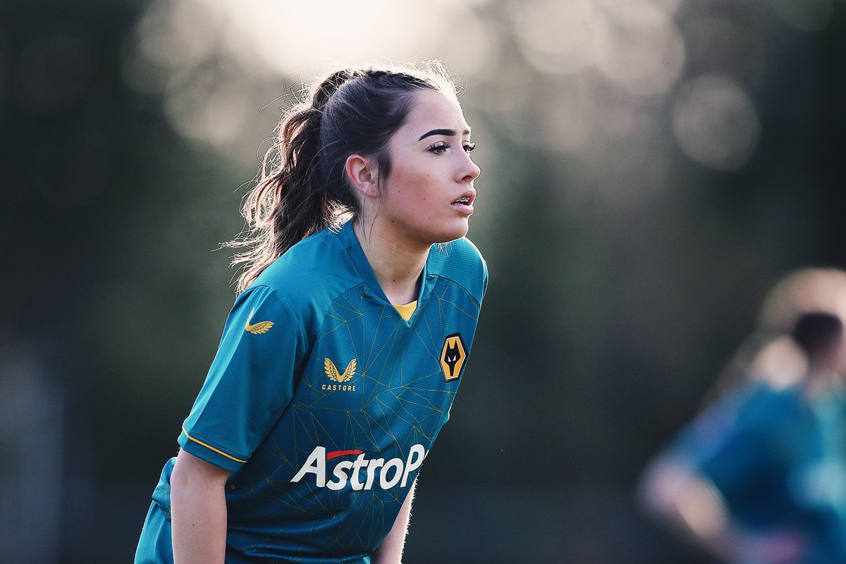 WolvesWomen's tweet photo. Debut delight for Darcy Cartwright 👏 https://t.co/067MS0i536