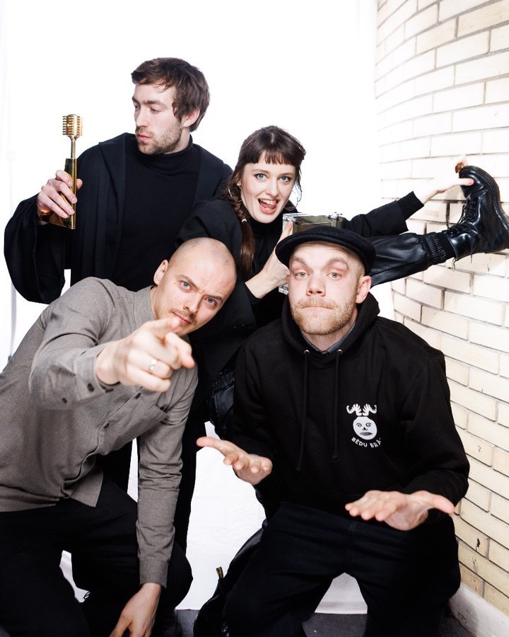 Paldies visai komandai! “Sevis Mīlestība” 🎬 🖤 <a href="/Kashuks/">KASHUKS</a> <a href="/madaramur/">Múr</a> #PRAGAII #tādsslinkums <a href="/ZeltaMikrofons/">Zelta Mikrofons</a>  Un vēlreiz bučas <a href="/rolandsxce/">rolix! 🫶</a> 🤝