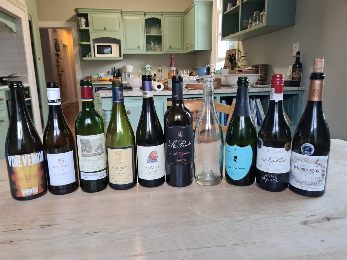 ChristianEedes's tweet photo. Sunday lunch kit. Hurry up with your labeling, @DaintyBessMCC https://t.co/R89LTZn8MS