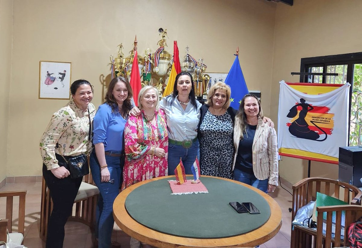 AsocMujerEsp's tweet photo. El día de ayer se llevó acabo la asamblea anual de la Asociación. En la misma se eligieron a las nuevas autoridades para el periodo 2023-2024.
¡Éxitos en sus funciones a las nuevas autoridades! https://t.co/HzR9pkfZvw
