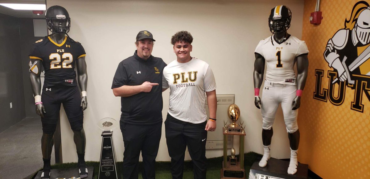 Had a fantastic visit at PLU this weekend, huge shout out to <a href="/Zach_Willis45/">Zach Willis</a> and <a href="/BrantMcAdams/">Brant McAdams</a> for having me out, as well as the entire <a href="/PLUFootball/">Pacific Lutheran Football</a> coaching staff and players for making it such a great time!! Thank you!! <a href="/bgtigerstrength/">Tiger Strength</a> <a href="/BG_Tigers/">bg</a>
