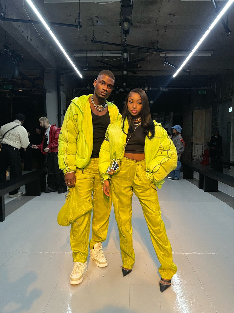 1ndiyah's tweet photo. Lemon &amp; Lime 🍋⚡️ https://t.co/DO8jPaY5Sg