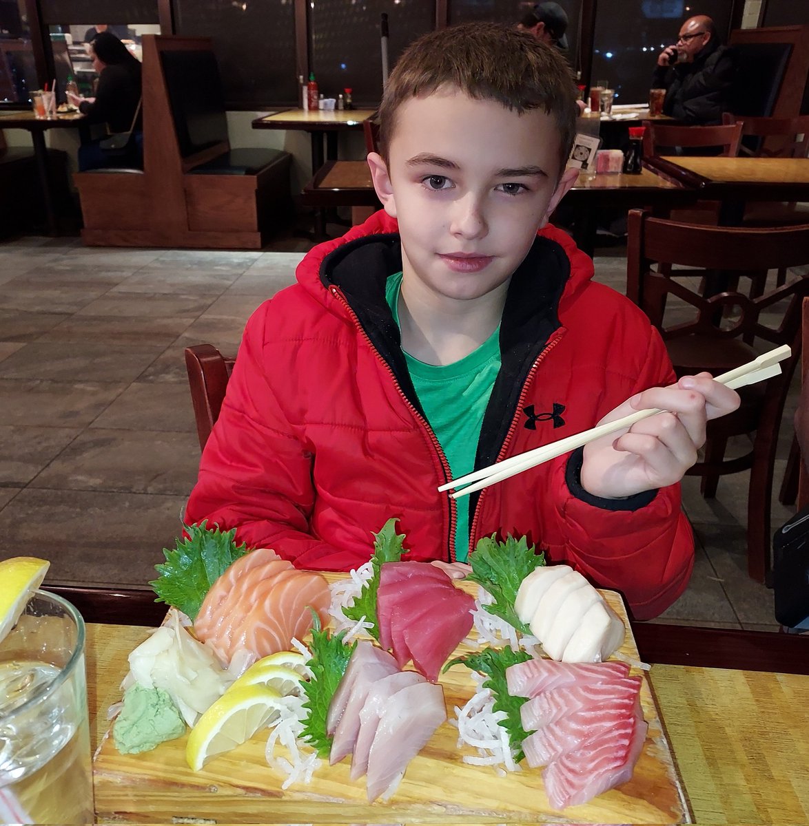 PolarBearPlays4's tweet photo. I love sushi, but last night I went for the sashimi and it was great! Had way more than I needed, so I shared some with the table! Think I liked the yellowtail the best!

#Osuba #Waxahachie #Foodie https://t.co/yZ5CvfMoPG