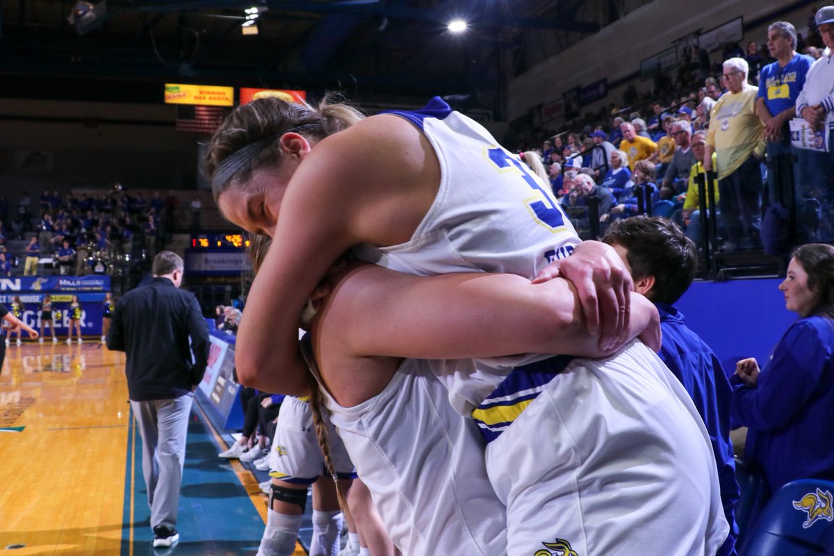💙💙💙💙

#GoJacks 🐰