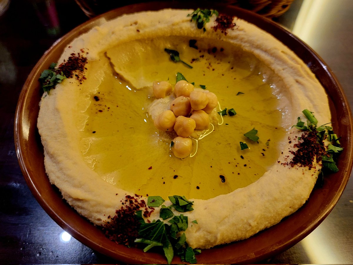 pablodassen's tweet photo. This #SundayYumday sponsored by @mdrnmississauga we #experience perfect #fusion of ancient #tradition &amp; modern #dining at #Saraya in #ChurchillMeadows, offering authentic #ArabCuisine from #Palestine 🇵🇸 

💻 https://t.co/nDo0TVsH2c
☎️ 905-608-0010
📍 3465 Platinum Dr #100

#MMMSY https://t.co/YEh1v0voLr