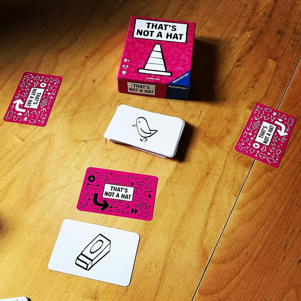Wie kann man nur so schnell einen Knoten im Kopf bekommen. #thatsnotahat @kasperlapp @ravensburger.de #brettspiel