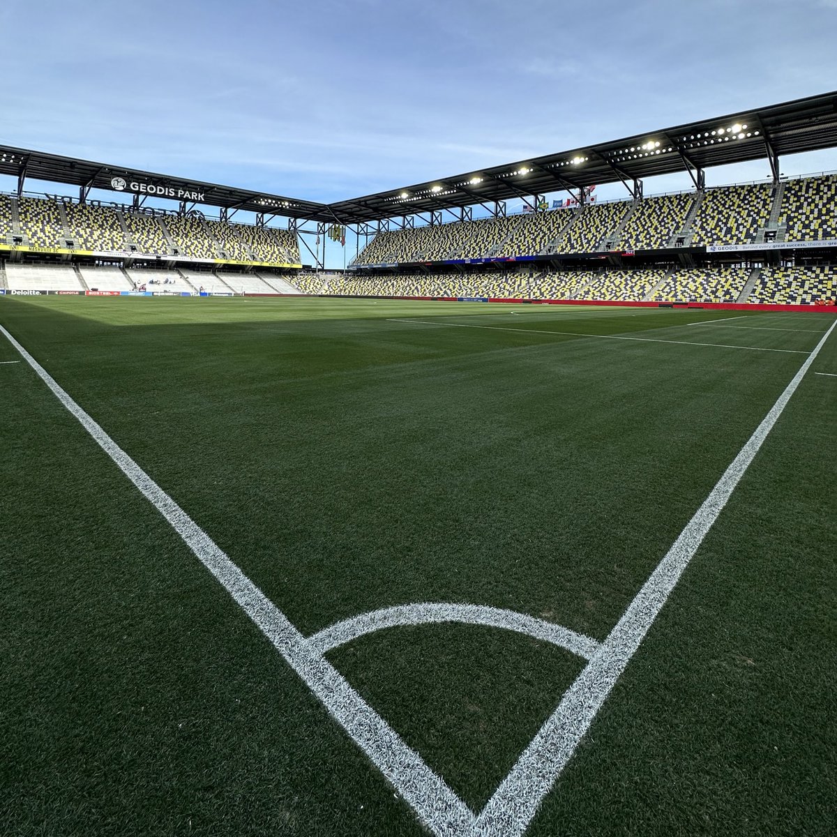 USWNT's tweet photo. It’s a beautiful day for some SheBelievin’ https://t.co/XXThGSOHX9