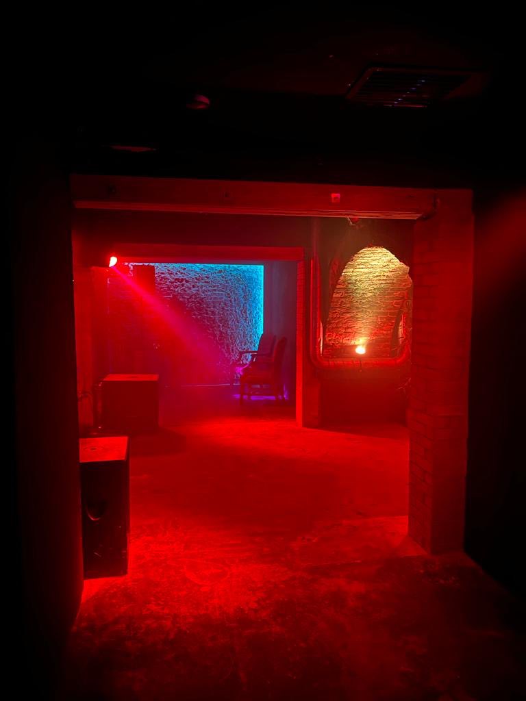 Intuevents's tweet photo. Taking over the bunker @rollingstockLDN on March 10th ⚠️

Tickets available through the link in our bio ⚫️⚪️ https://t.co/xwAzrnMbHa