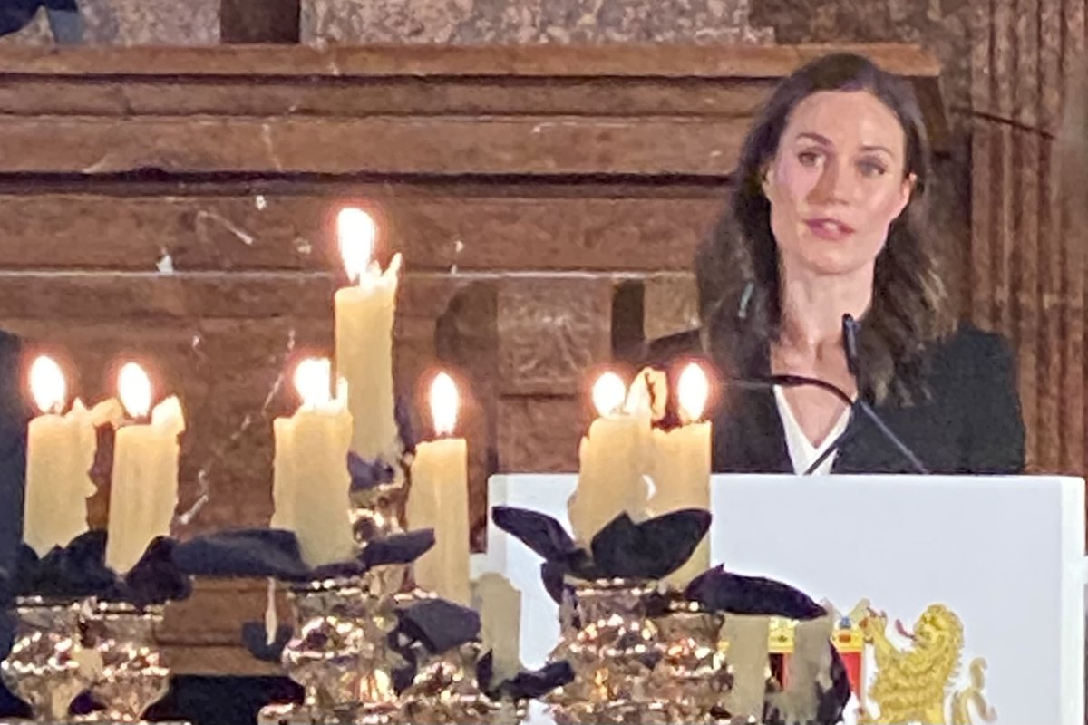 KarlFreller's tweet image. Sie stieß auf viel Sympathie und erntete großen Beifall: die finnische Ministerpräsidentin Sanna #Marin beim Abschluss-Dinner der #Siko in München. Foto:Freller