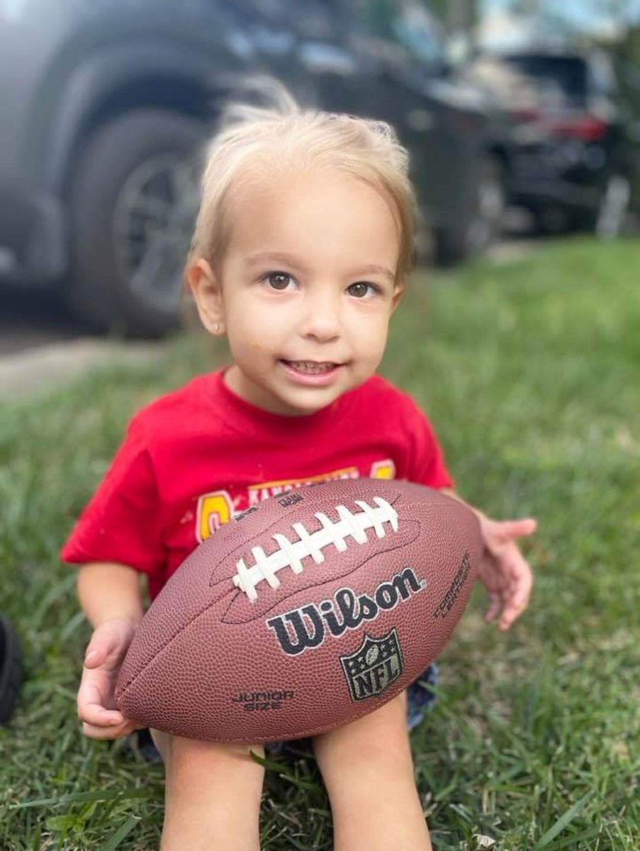 Chiefs Nation!!!!! 
How about we help <a href="/addam_odell/">Addam ODell</a> by helping a Local  KC family who needs the community's  love and support. 

Share the story with everyone you can, give words of love and encouragement. Any help they can get would be amazing!!
 #jenloop