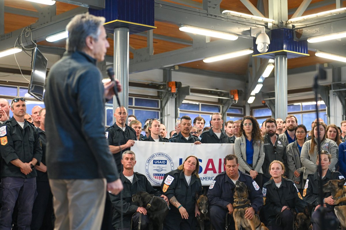 39_ABW's tweet photo. In response to the Feb. 6 earthquake that affected Türkiye, @SecBlinken came to Incirlik AB to see how @NATO service members load humanitarian cargo onto trucks bound for disaster relief areas. He also met with @USAID members to thank them for their rescue efforts. #TürkiyeHADR https://t.co/1LrScR7PXz