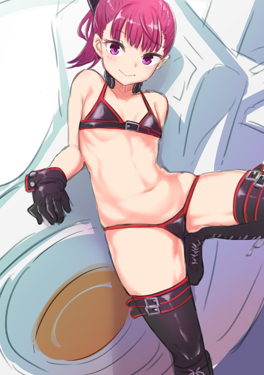 She doesn't have a MomoFans but that doesn't matter.

She'll just send it over MomoTalk to all her students.