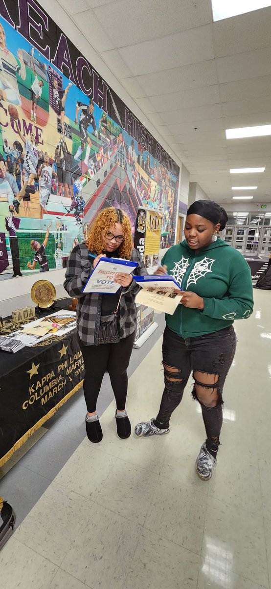 LRHS Alpha Achievers tweet media