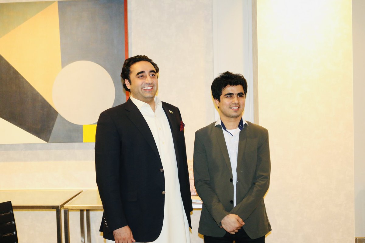 janmohdppp's tweet photo. Information Secretary PSF Malir @sirajrind07  meets Chairman PPP @BBhuttoZardari  at Munich Germany.

Presented a bunch of flowers behalf of me.

#MSC2023 https://t.co/qcVukCdIok