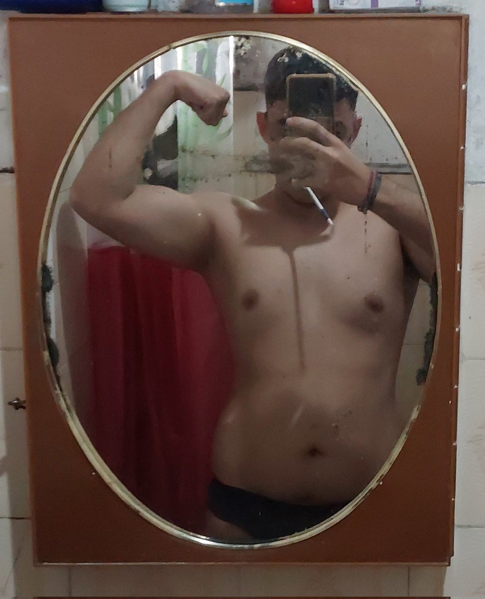 opatrickos's tweet photo. obrigado jesus pela progressão na academia  #HitLGBTQ https://t.co/cRP2i8vac8