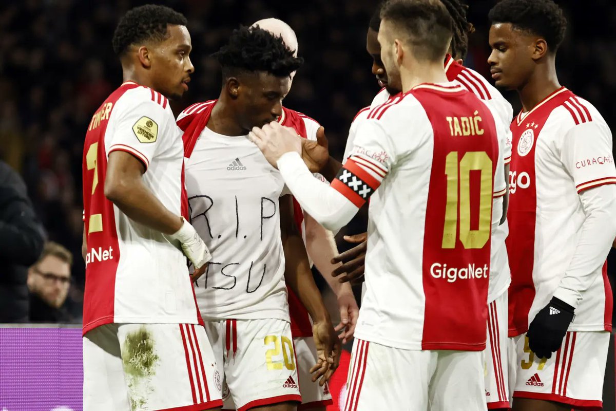 yencomgh's tweet photo. Brotherly love. ❤️

After scoring a free kick for Ajax, Mohammed Kudus dedicated the goal to Christian Atsu. 🥺🕊️

Photo by ANP (Getty Images) https://t.co/Yy4tZO34dn