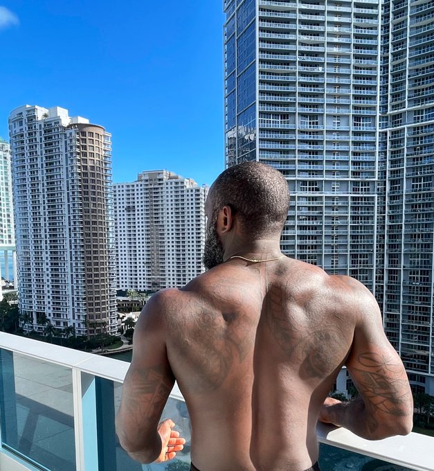 It&rsquo;s Hot https://t.co/9talJwNzFU