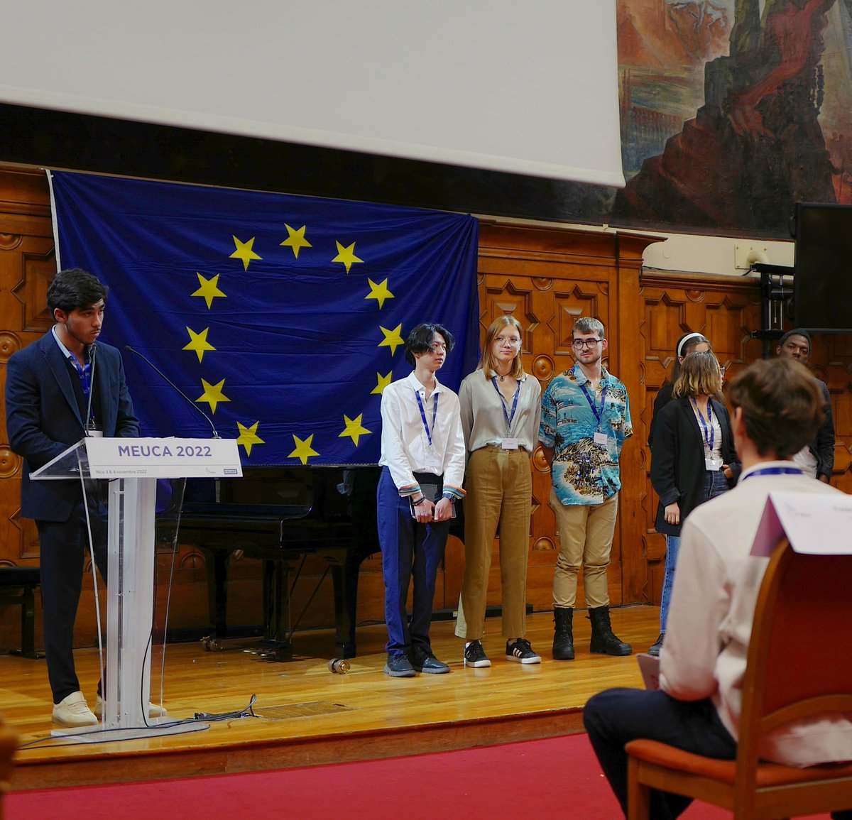 modeleuca's tweet photo. Voici les participants ayant le rôle de journaliste! 📰 Ils ont couvert la simulation via un journal en ligne, organisé des conférences de presse, posé des questions aux députés européens et ministres ; pour tenir au courant les autres participants de ce qu'il se passait...🧐 https://t.co/Kn9CQ7u4XD