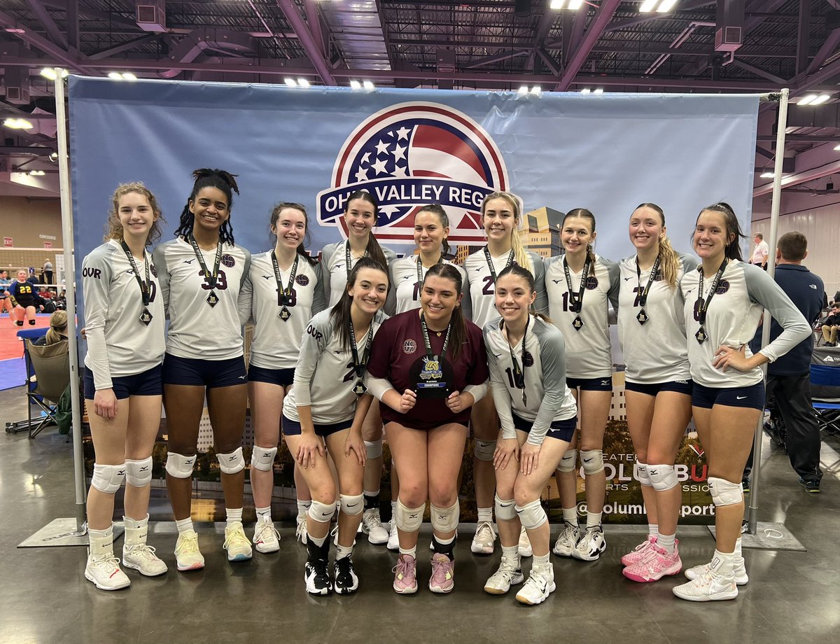NOVAJuniors's tweet photo. On Sunday’s we wear GOLD!! 

Congratulations to 18 NAVY - President Cup CHAMPS! 🥇🏆🏅 

#WTD #theNOVAway https://t.co/v902JrVjOn