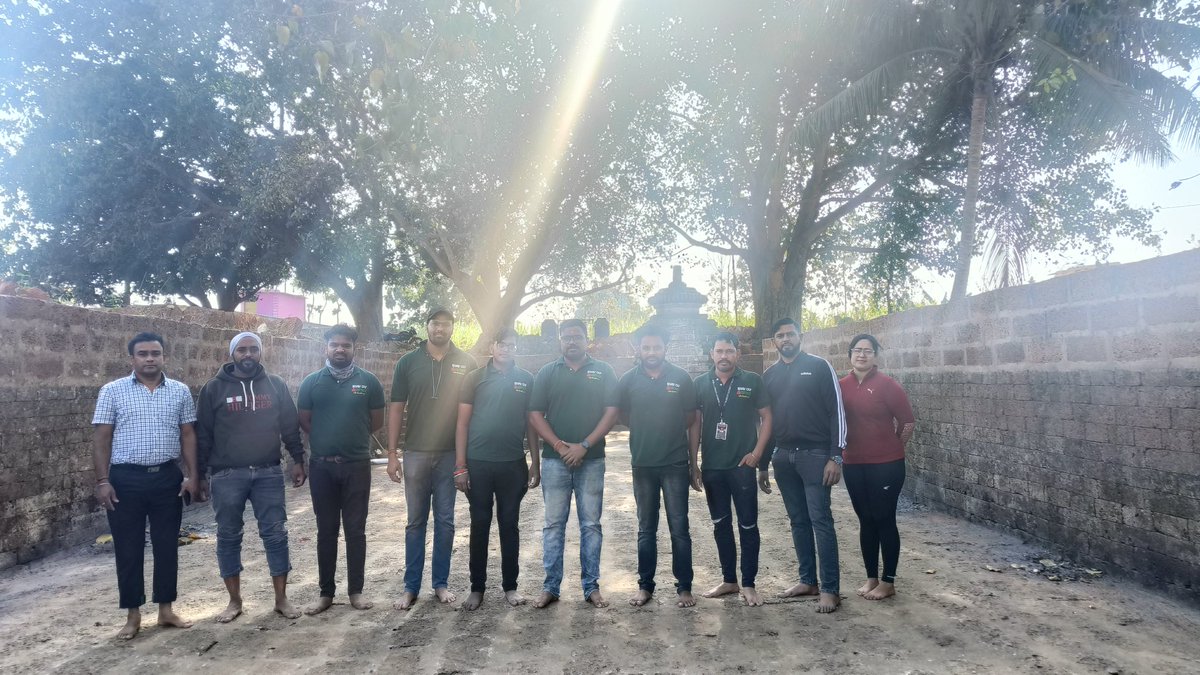 akashpattanayak's tweet photo. @TeamSilverCity Carried out a Cleanliness drive under it's initiative "Save Our Heritage" at the premises of Paschimeswar, Somanath &amp; Sidheswar Temple near Shankarpur Village, Athagarh on the 15th of Feb bfr Mahashivratri. 
These places needs to be preserved.
@ASIGoI @IPR_Odisha https://t.co/wjfVYeEAEX
