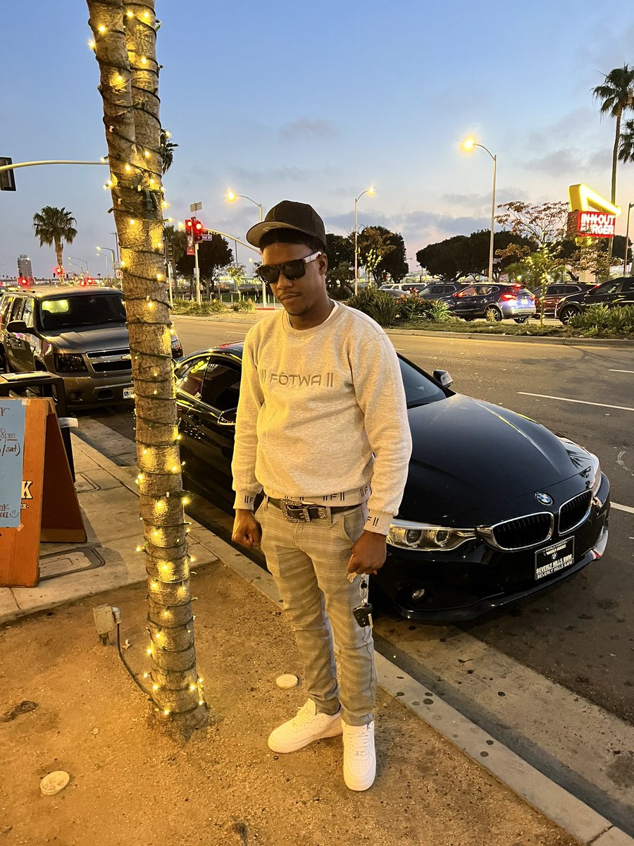 lamarbrown169's tweet photo. Doughboii livin a, Dope Life ⚡️🏁 https://t.co/jm5LoyxqCF