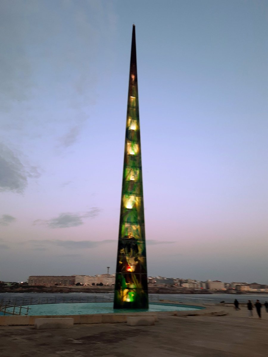 Maikita_Love's tweet image. #CompartetuAtardecer 
#Milenium   #ACoruña