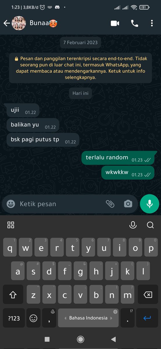 terlalu random @txtdaribuna