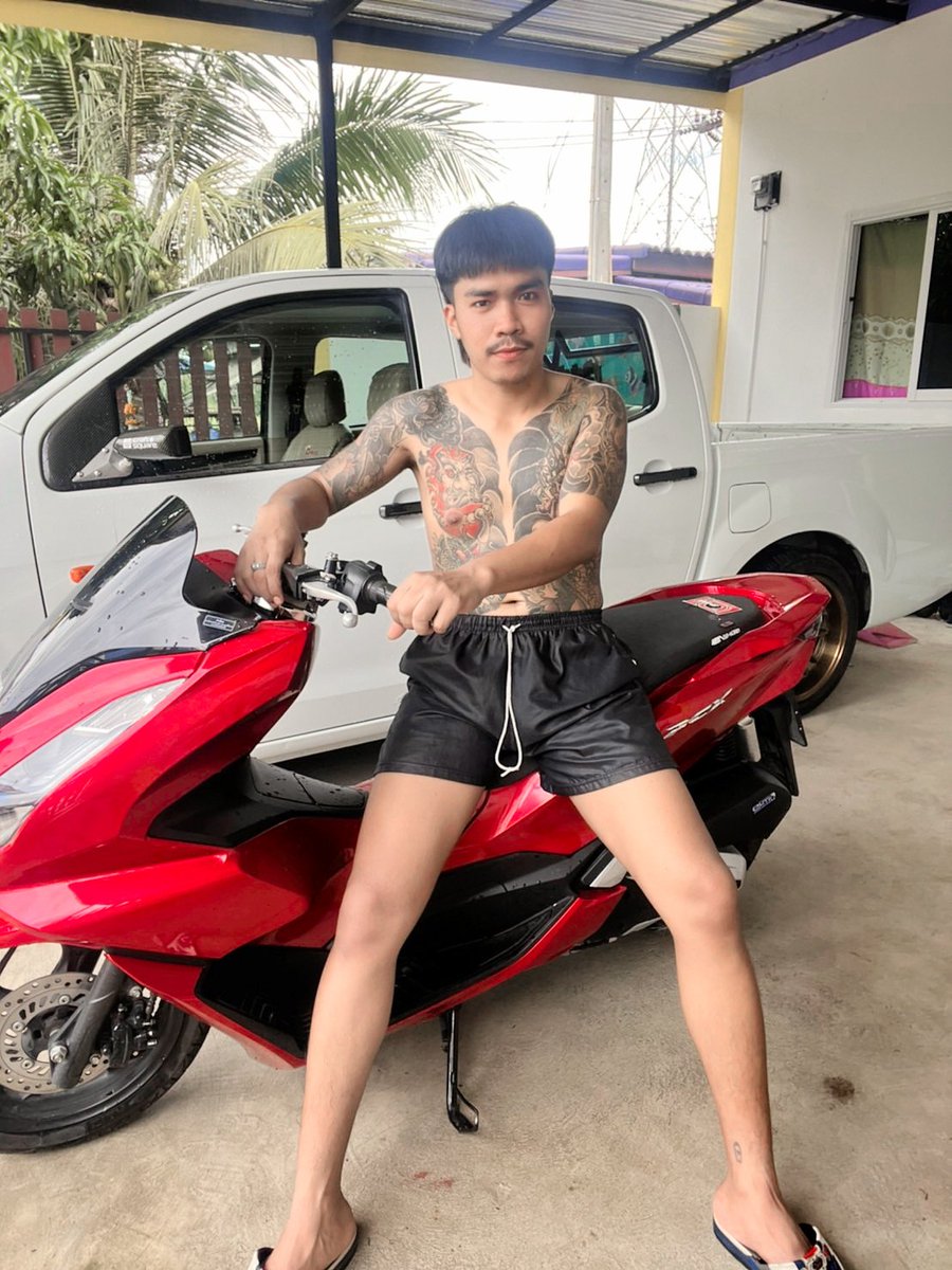 SukjanManoon's tweet photo. บ้านไม่กลับ งั้นไปกับบังมั้ยครับ 👳🖤
#ศรีสะเกษ https://t.co/kICU0PS21c