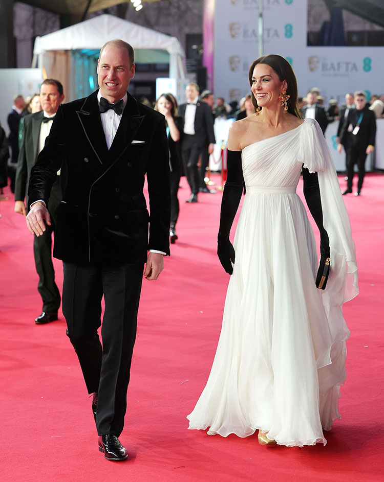 Alexander mcqueen sales red carpet