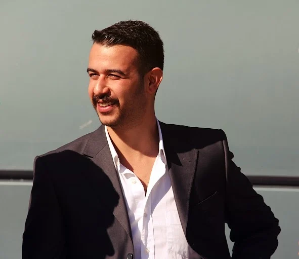 sameterkam's tweet photo. "Dün ile yarının arkasında kaldık
Mertleri kaybettik, namertler türedi"

#FıratYılmazÇakıroğlu https://t.co/H2wPq1hnJ6