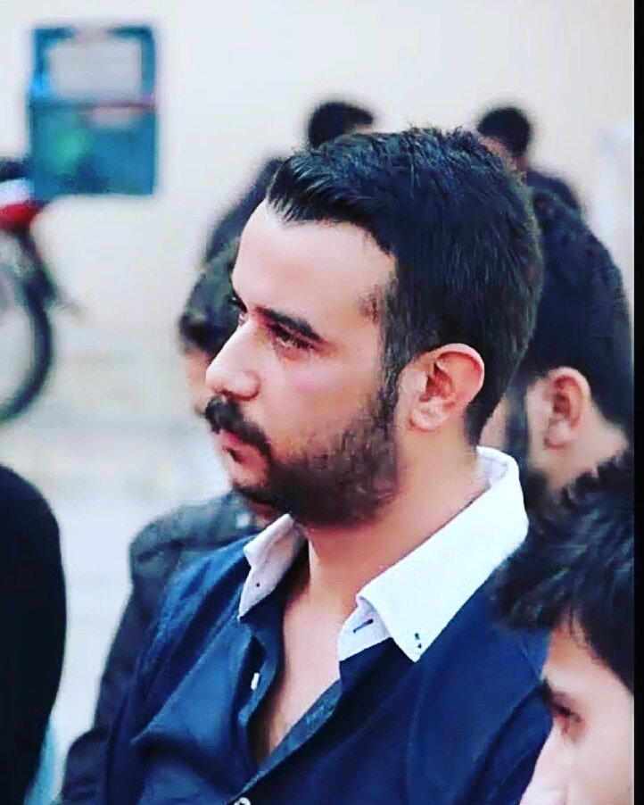 NerdesinReis's tweet photo. Nesi olursun?” sorusuna “Kardeşiyim” diyen milyonlar bıraktın arkanda!

#FıratYılmazÇakıroğlu https://t.co/QngegqxhIn
