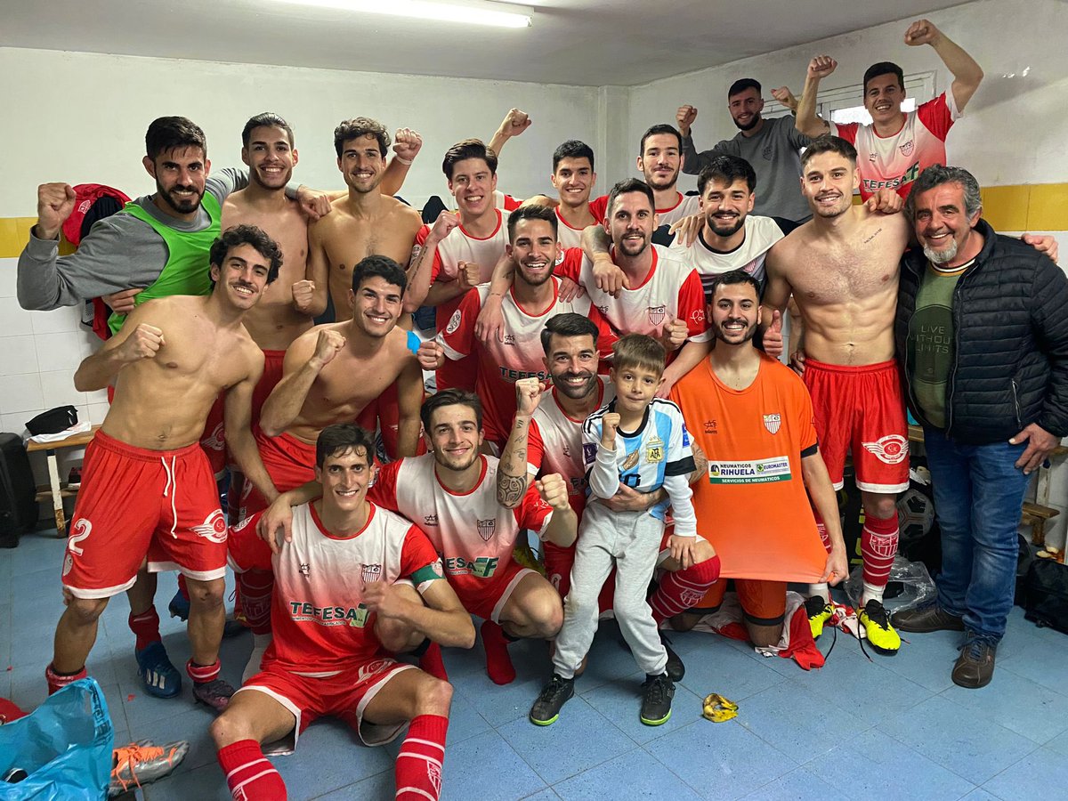 LaPalmaCF's tweet photo. ¡¡VICTORIA EN EL ISLA MAYOR!! 💪🏼

VILLAFRANCO CF 2 - 6 LA PALMA CF

GOLES DE:
JUAN AGUILAR 
TETÉ 
MANU CRUZADO 
MANU CALLE
MIGUELITO
JESÚS VEGA

¡¡QUE GRANDE SOIS EQUIPO!! 💪🏼👏🏼

¡¡SEGUIMOS EN LA LUCHA!! 💪🏼👌🏼

#VAMOSLAPALMACF❤️ https://t.co/KcvnoDFj2r