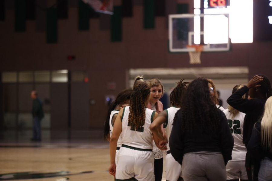 couriercod's tweet photo. Chaparrals Fall to Bulldogs in Final Home Game of the Season!! https://t.co/eRJRCBgzhr
#codwbb #collegeofdupagesports #womansbasketball #studentathletes #codathletes #gochapsgo https://t.co/NWu4mYFSuq