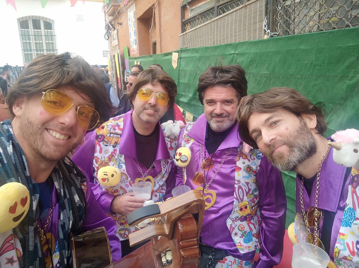 jamontes79's tweet photo. Que buen día estamos echando #yeswefuck #carnavaldecadiz https://t.co/xa4W6K2Dzi