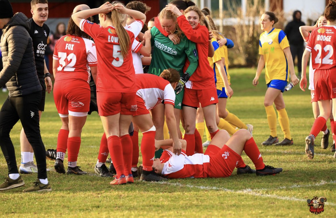 daisyjenks_'s tweet photo. The best feeling😍
County cup final🔜
This team🤩 @harrierswomen https://t.co/FlgtnhcsdP