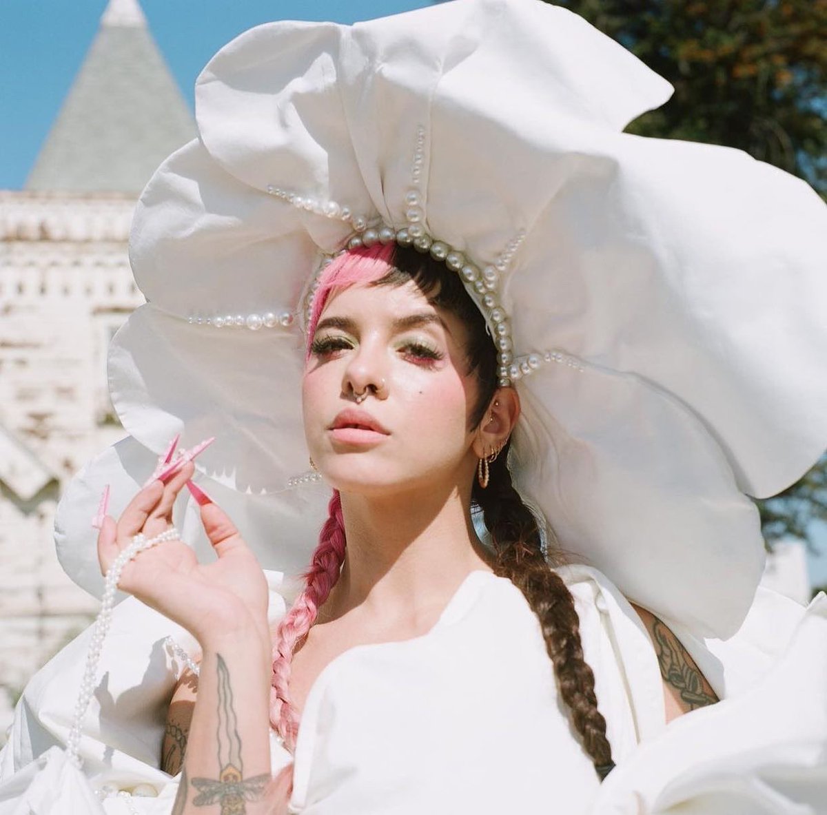 MadsBeerUpdates's tweet photo. 🚨 According to @pop__leaks a collaboration between @madisonbeer and Melanie Martinez is happening 💗🥺#madisonbeer #lifesupport #showedme #SHOWEDMEOUTNOW https://t.co/FM8pR73FwO