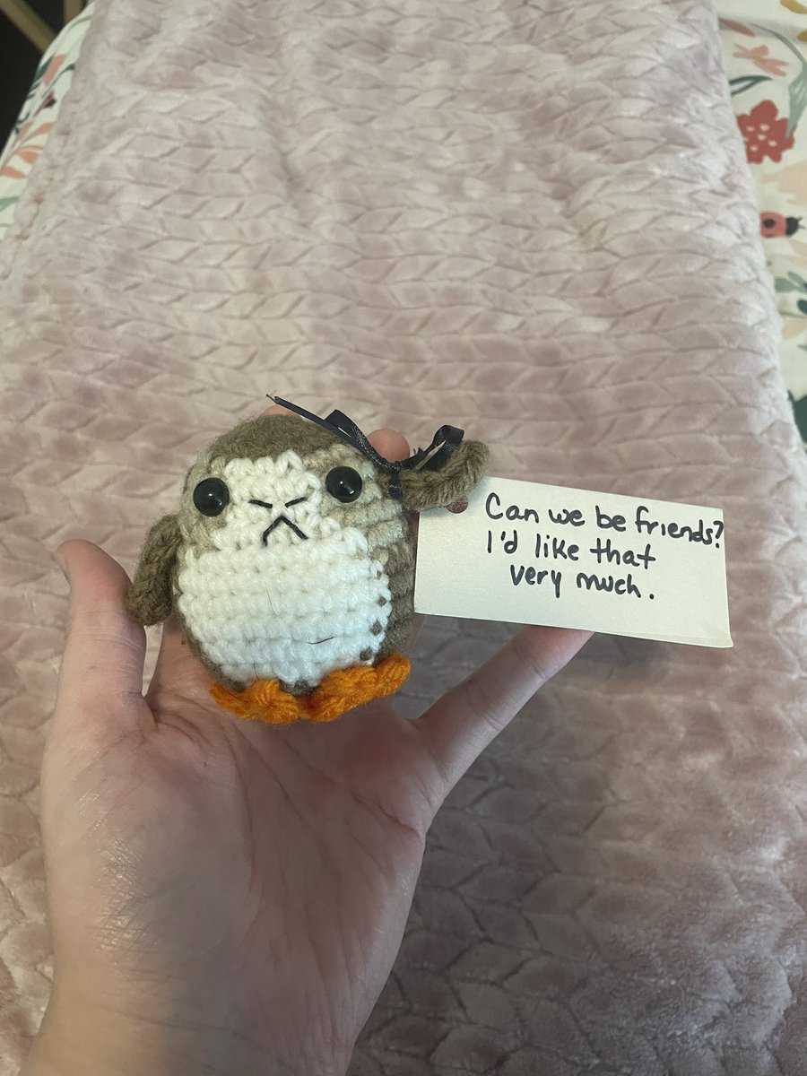 carrollerskates's tweet photo. found / received my first ever porg last night 😭 https://t.co/BwCsMXz7X9