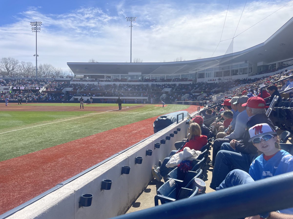 mckizzler's tweet photo. More baseball is better…..Sunday baseball in oxford on a bright sunshiny day with all 4 McKissick chics is premium. #baseballisgood https://t.co/QQbOztwloe