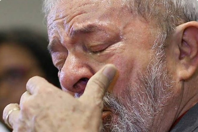ACatracaBR's tweet photo. LULA CHORA E DIZ QUE FOI    MENOSPREZADO PELO EUA.

Quando esteve brevemente aqui (EUA) lula foi tratado como bandido..
 
Segundo o próprio lula disse:
(Nunca pensei que seria TRATADO de tal forma por umas das mais grandes NAÇÃO Eles pareciam ter ÓDIO Nos olhos) https://t.co/8Pas10SL61