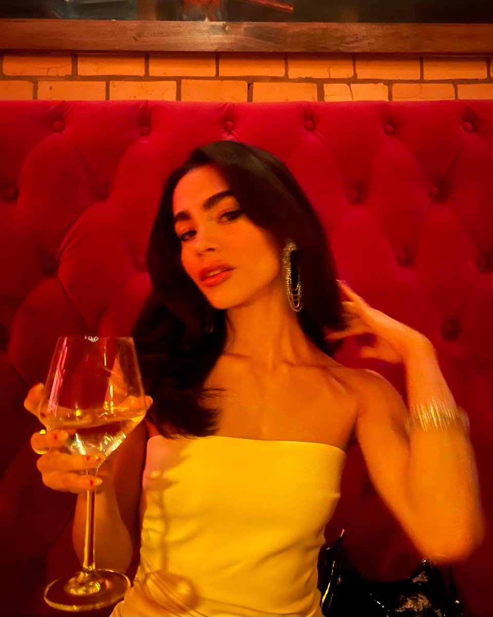 monetzamora2's tweet photo. date night https://t.co/zJNtwsGoSQ