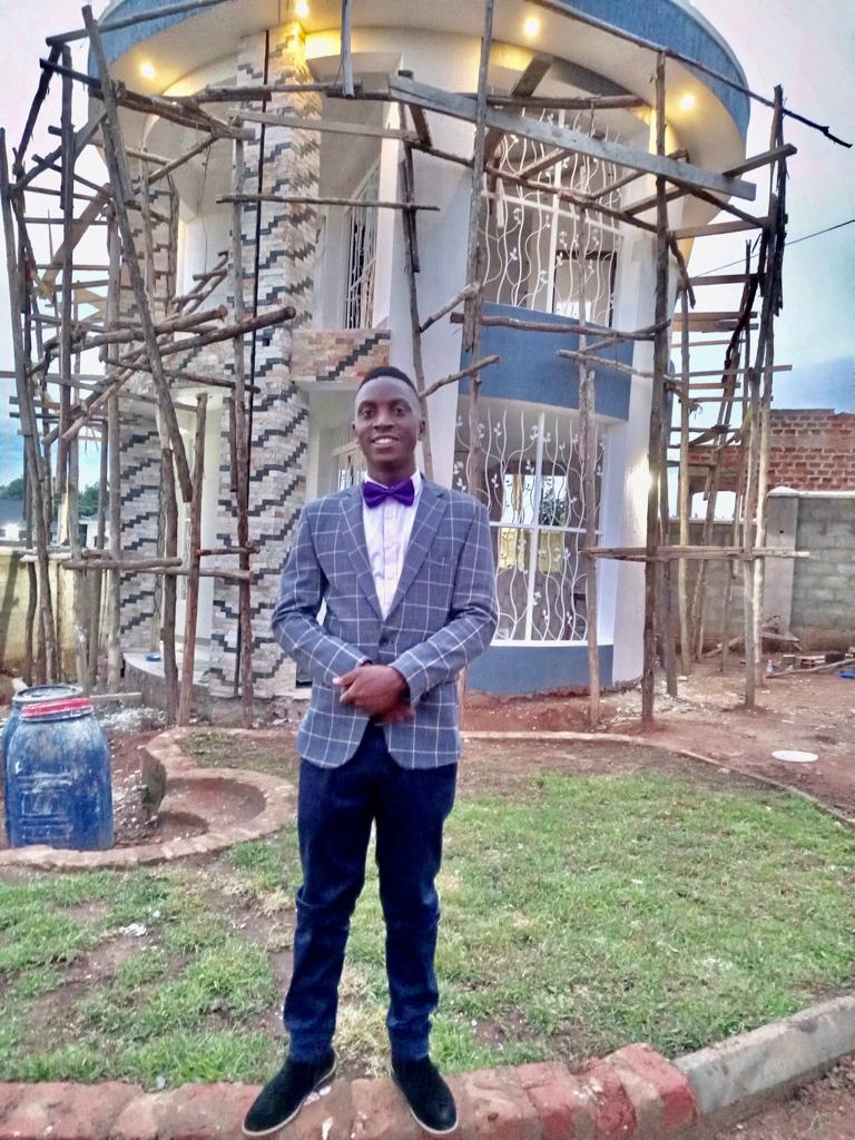 bugembe_jff's tweet photo. Money needed for sale https://t.co/93duV07w8j
