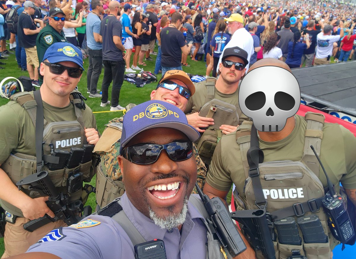 MikeGBryantJr's tweet photo. We are attached to SWAT and other elements and specialized units all for the BIG race #Daytona500 #Speedweeks #LoveDaytona  @OfficialOPLive @DAYTONA https://t.co/Vtb6DCfVGy