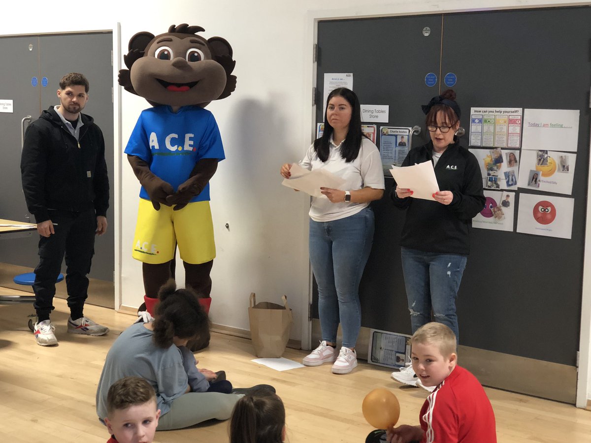 LuSuSports's tweet photo. I was really proud to be invited on a couple of occasions to be part of the @ACEstockport Saturday morning activity team.
The programme provides access to physical activity in the #Bridgehall area for children with #SEND @seashelltrust #localpilot https://t.co/Oodl8EoF5k