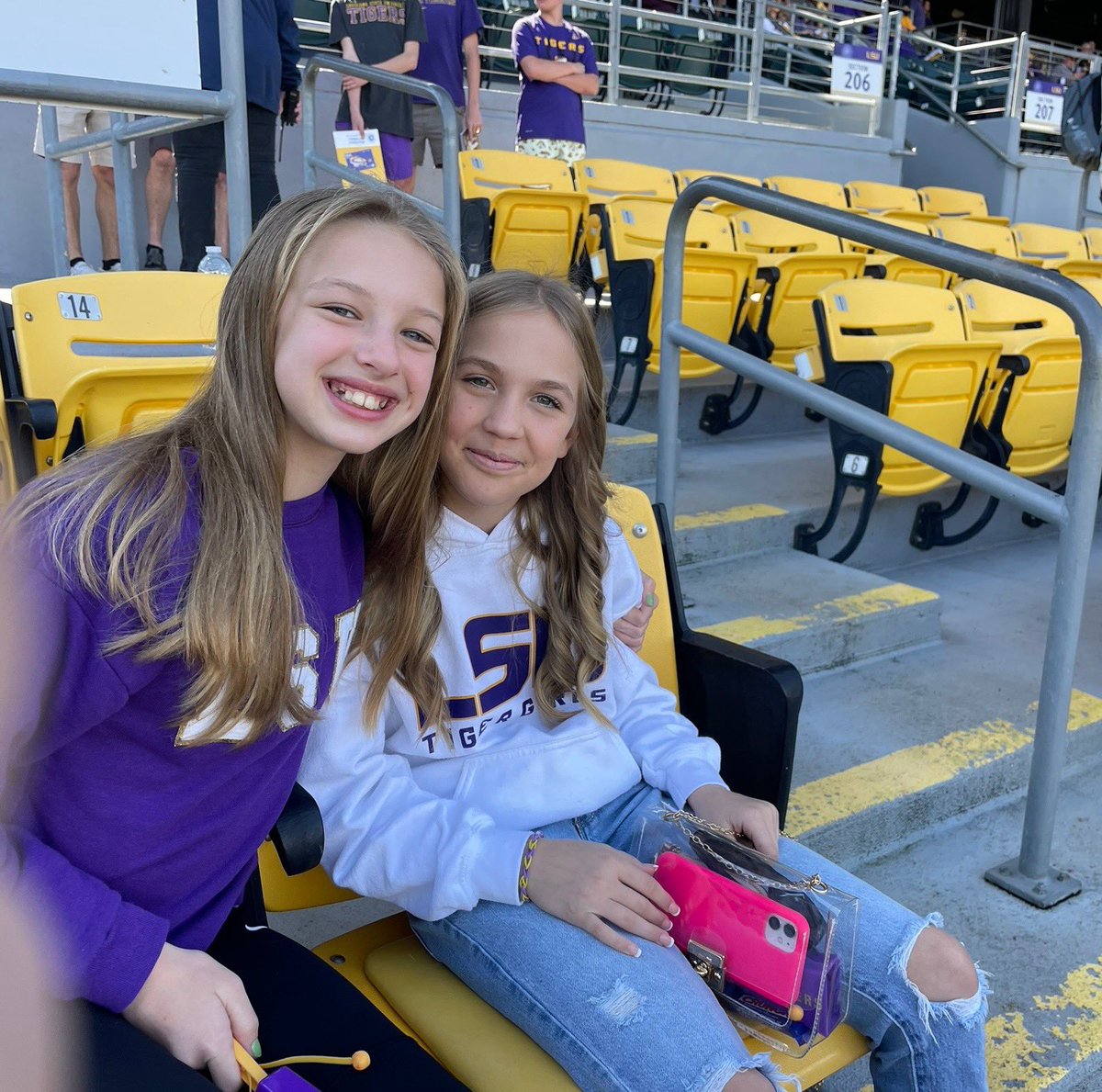 First time at the Box <a href="/LSUbaseball/">LSU Baseball</a> <a href="/LSUsports/">LSU Tigers</a> @lsu <a href="/AlexBoxStadium/">Alex Box Stadium</a>