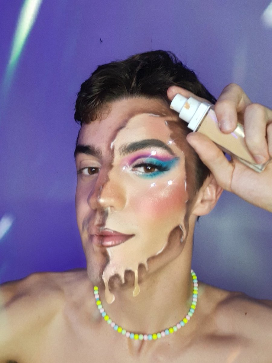 makeupbyalvaro's tweet photo. @UrbanDecay Hi @UrbanDecay My fav makeup looks 💙❣ https://t.co/naZSetCItO
